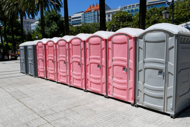 Best VIP or Luxury Restroom Trailers  in Aurora, NE